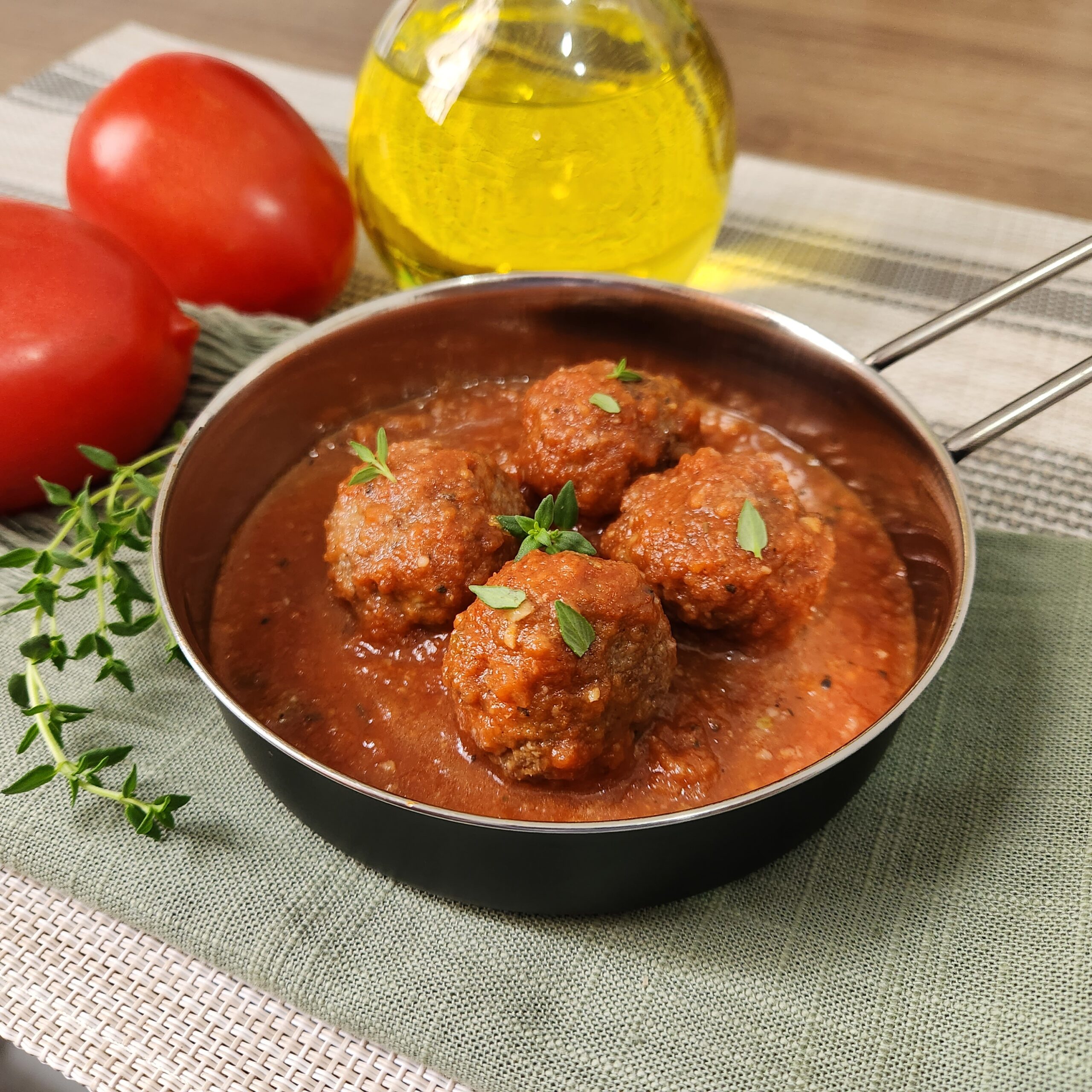 Almondegas ao sugo
