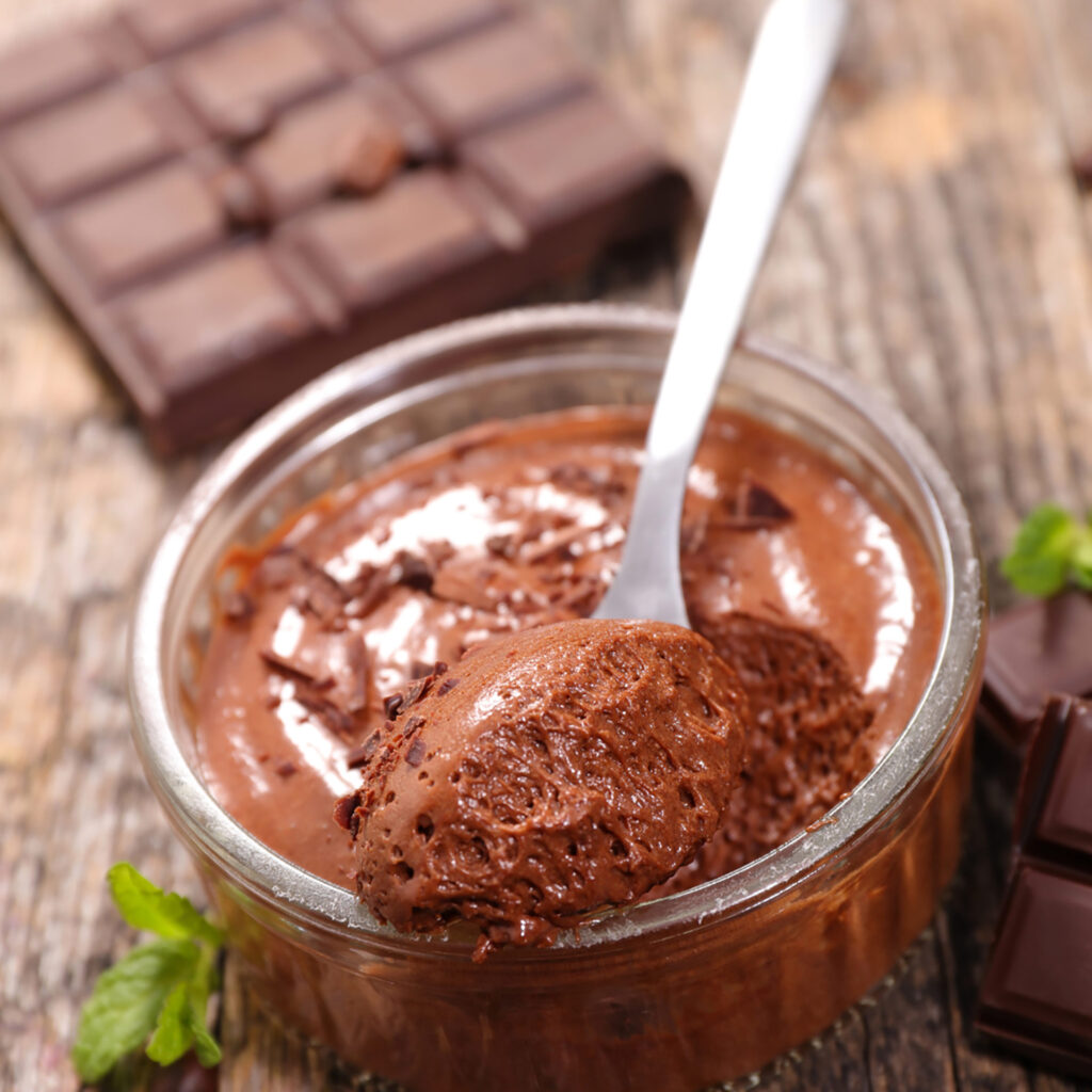 Mousse de chocolate meio amargo
